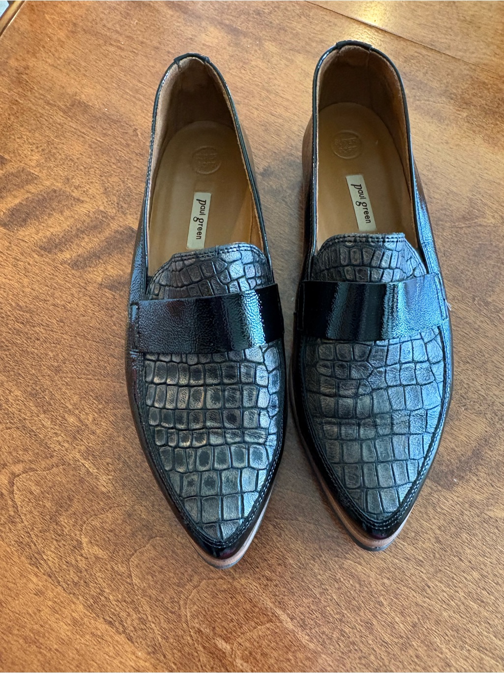 Paul Green Black Croc-Embossed Pointed Loafers With Patent Strap